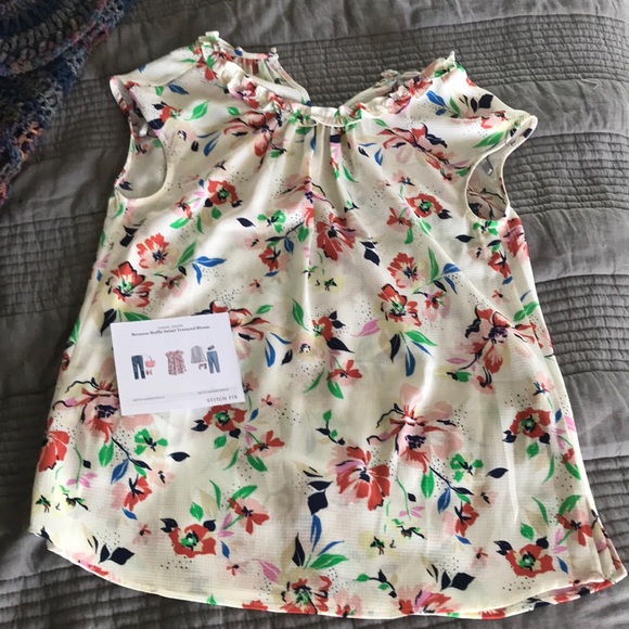 Breanne Ruffle Detail Textured Blouse - PXS - Picture 3 of 6